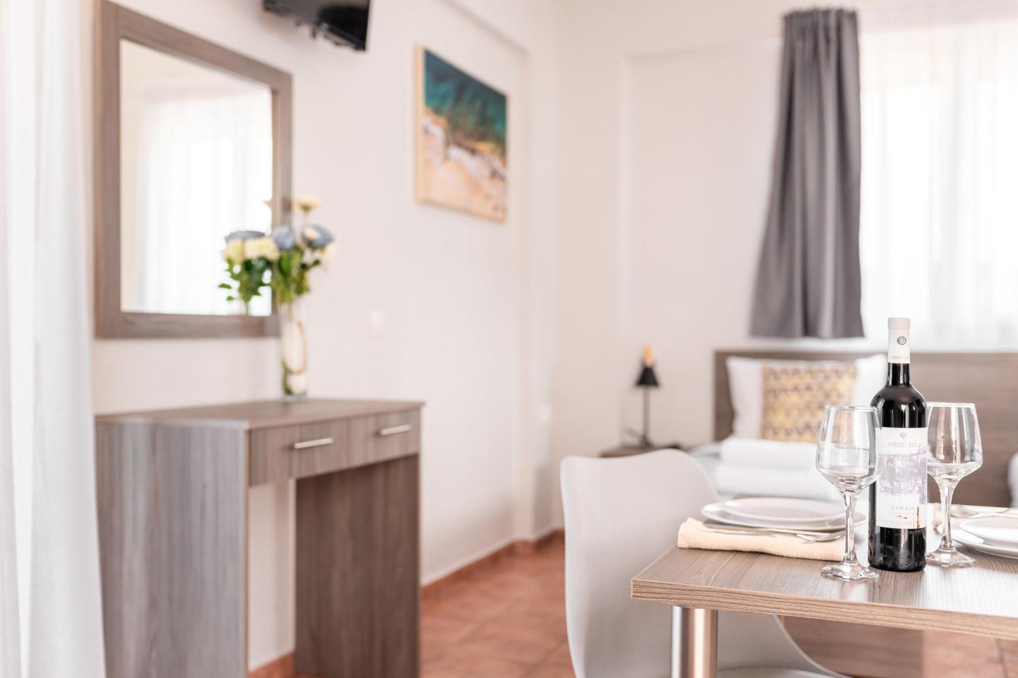 7 Rooms Gerani  Dış mekan fotoğraf